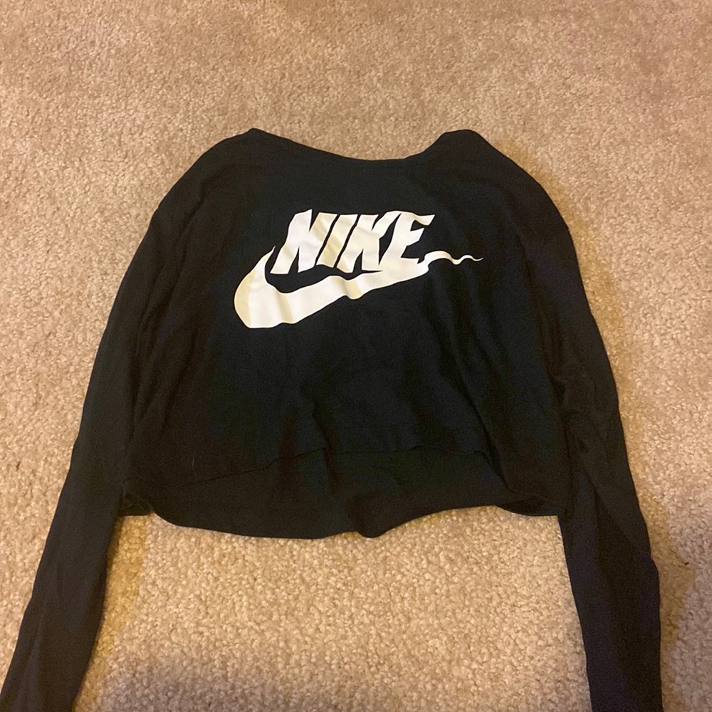 Nike Cropped Long Sleeve